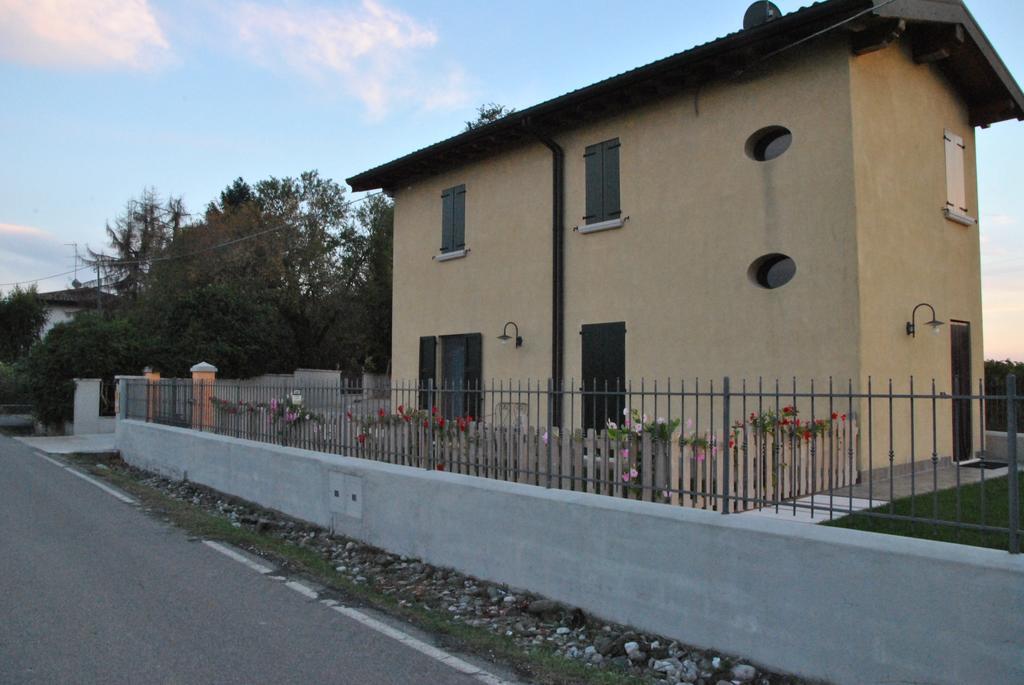 Casa Bassana Peschiera del Garda Exterior photo